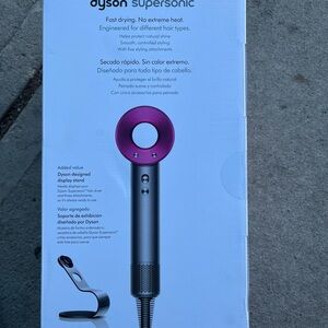 Dyson Supersonic Hair Dryer in Fuchsia and Silver